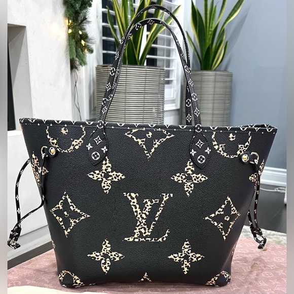 Meet your Posher, Ms Y - Picture 10 of 16